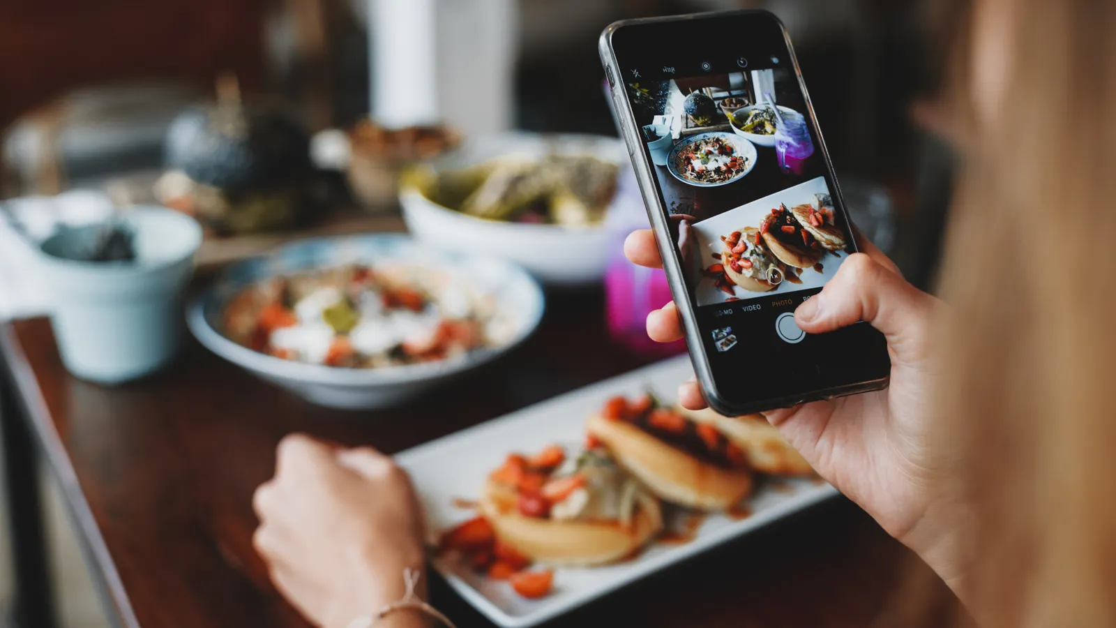 Restaurant Social Media Marketing: A Strategy That Fills Seats